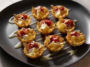 brie cranberry apple cups