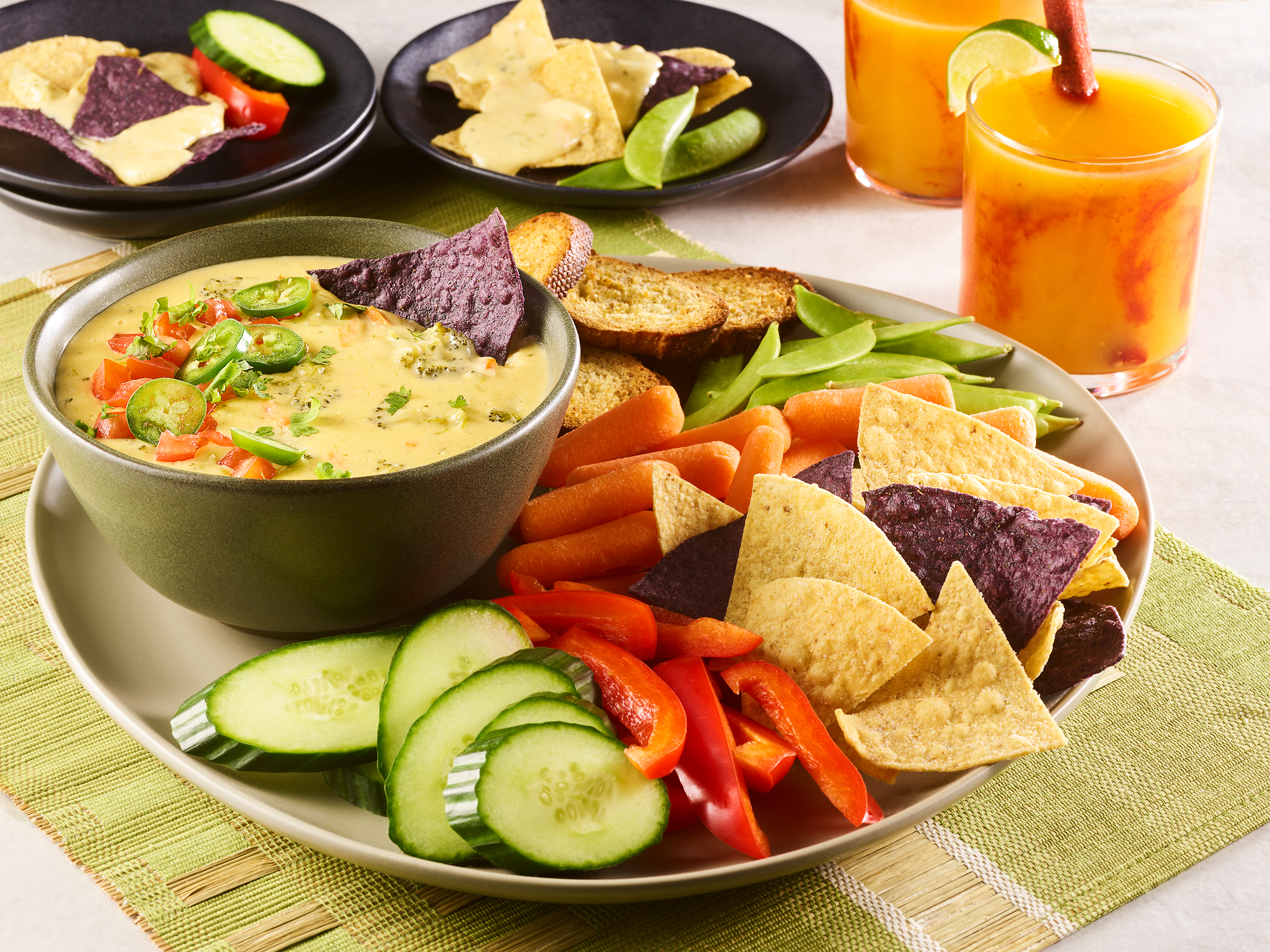 Broccoli Cheddar Queso Dip | Panera Bread